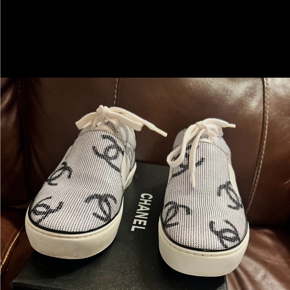 CHANEL Monochrome Logo Sneakers